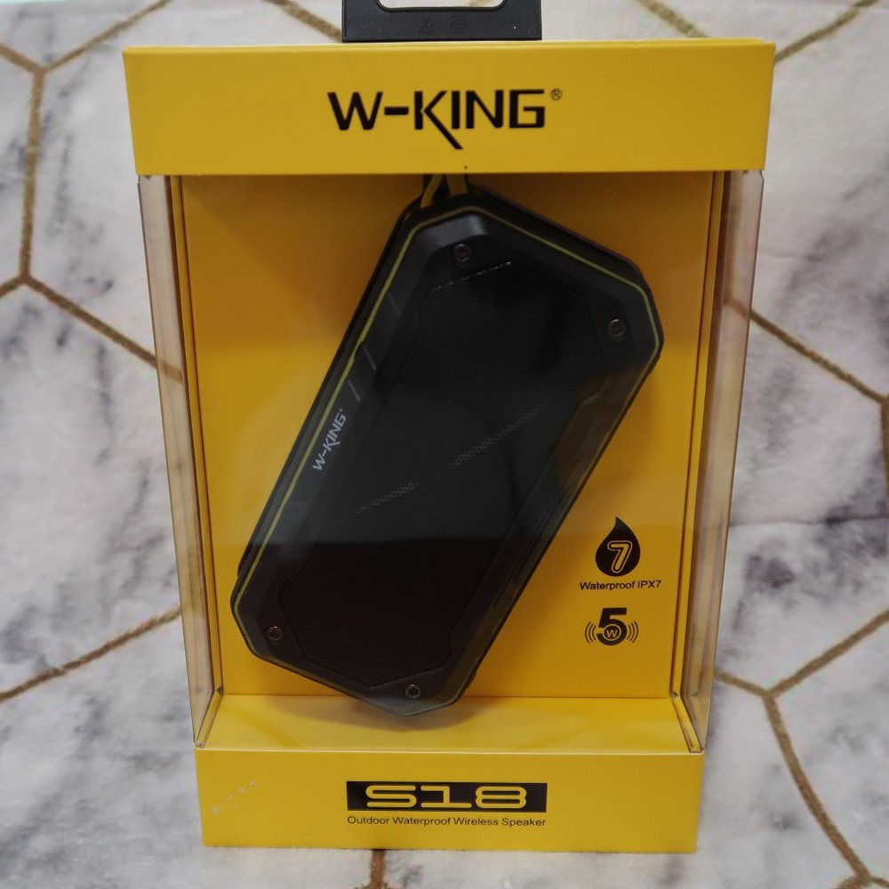 W-KING S18 PORTABLE WIRELESS SPEAKER